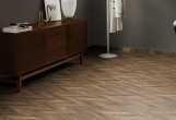 Ламинат Kaindl Natural 8.0 Ёлочка Дуб Фортрес Эшфорд K4379 RH