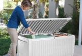 Пластиковый сундук для дачи Keter Pool Storage Box