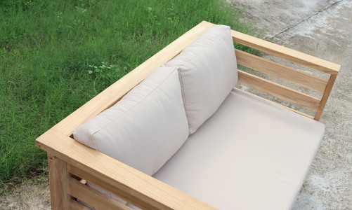 Скамейка из тика Lite Oviglio с подушками