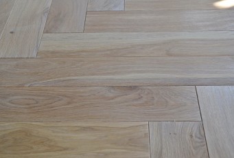 Паркет Ёлка Pattern Parquet Дуб жемчужная роса 600x100x14 мм Селект